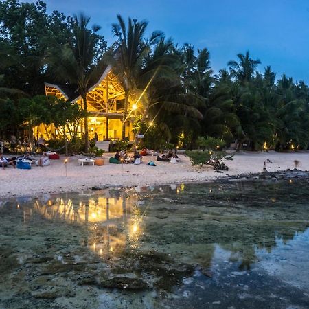White Banana Beach Club General Luna  Exterior foto
