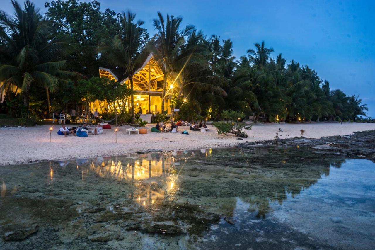 White Banana Beach Club General Luna  Exterior foto