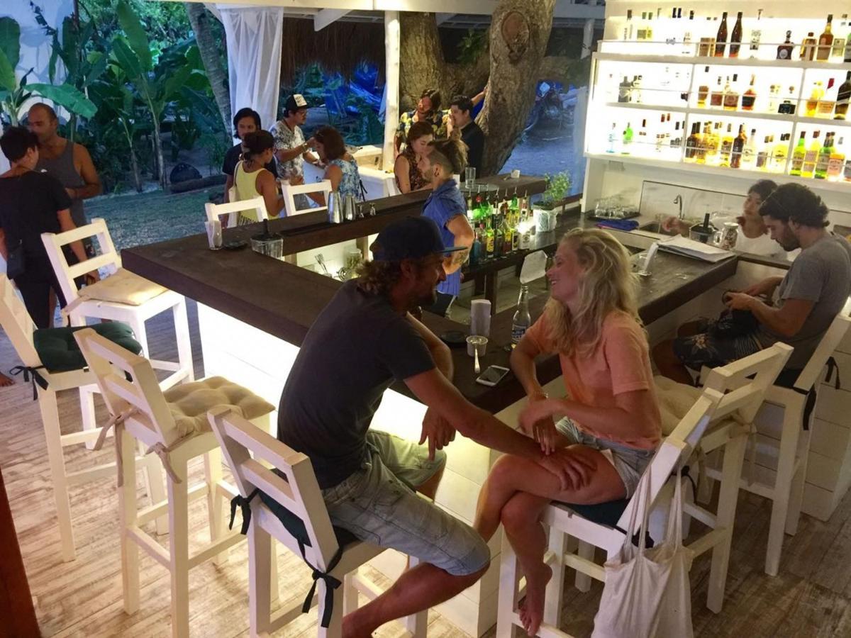 White Banana Beach Club General Luna  Exterior foto