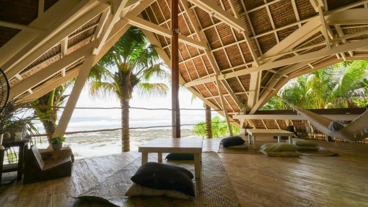White Banana Beach Club General Luna  Exterior foto