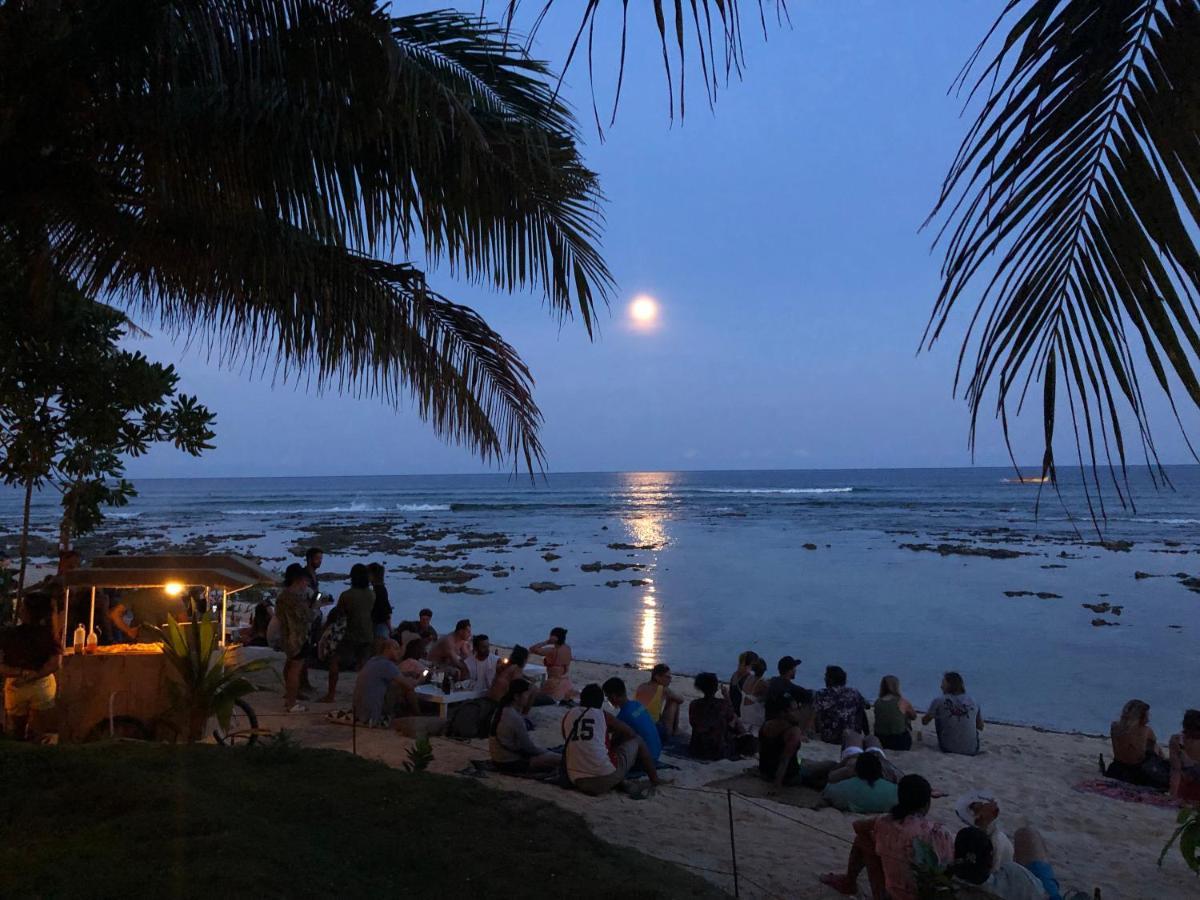 White Banana Beach Club General Luna  Exterior foto